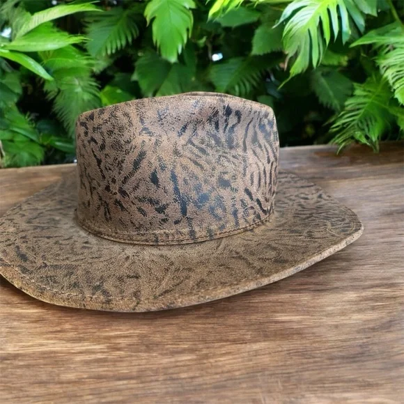 Leather henschel hat sz LG woman’s brown embossed faux buffaloe hide - Picture 7 of 10
